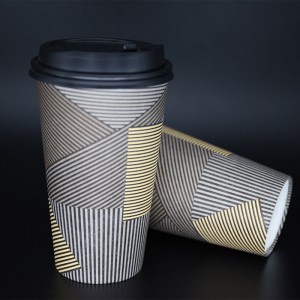 Jednorázový papírový šálekna kávu s jednou stěnou